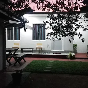 Homestay Araliya White House, Negombo